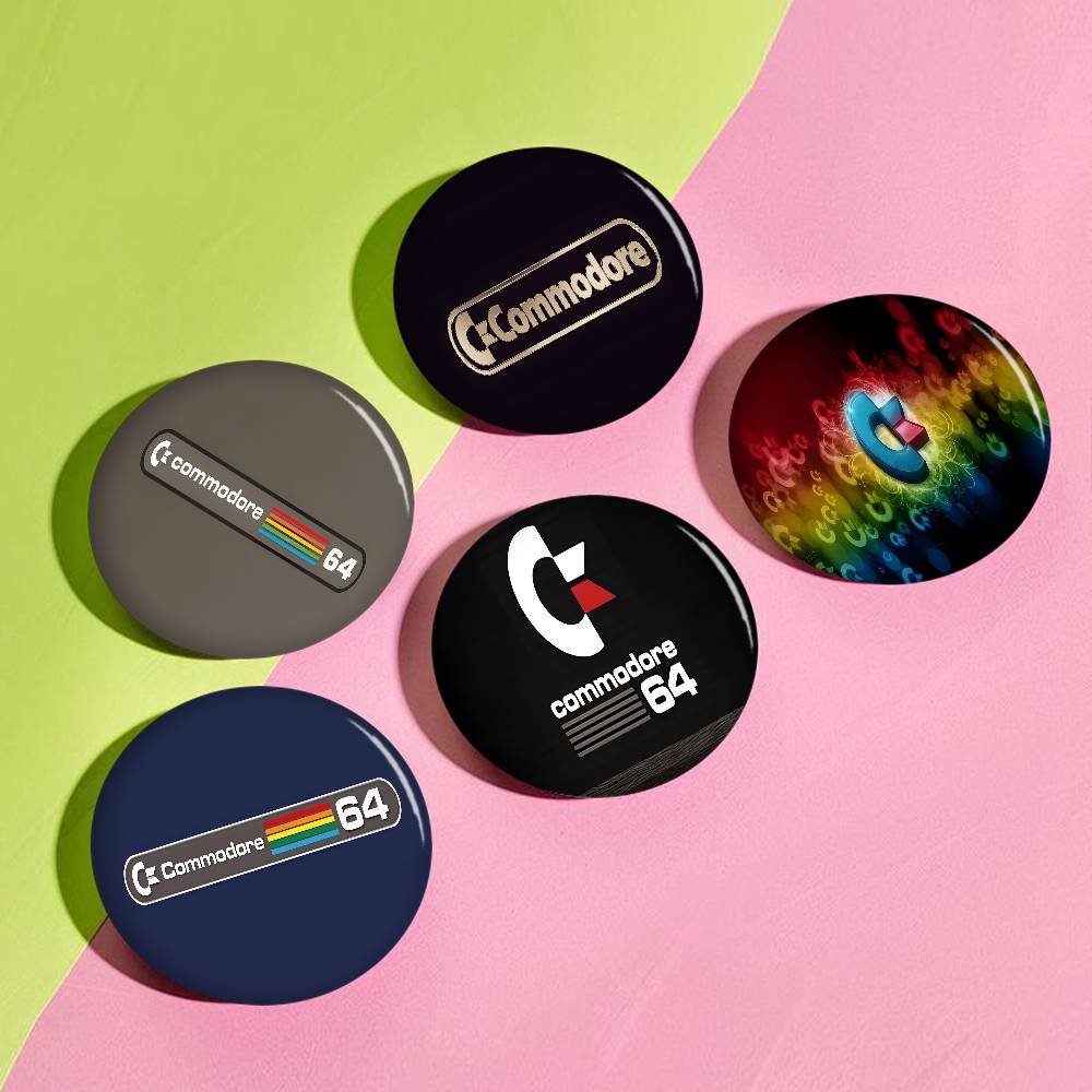 C-Commodore-64 레트로 테크 애니메이션 버튼 - Tech Accessories Backpack 리뷰 및 가격